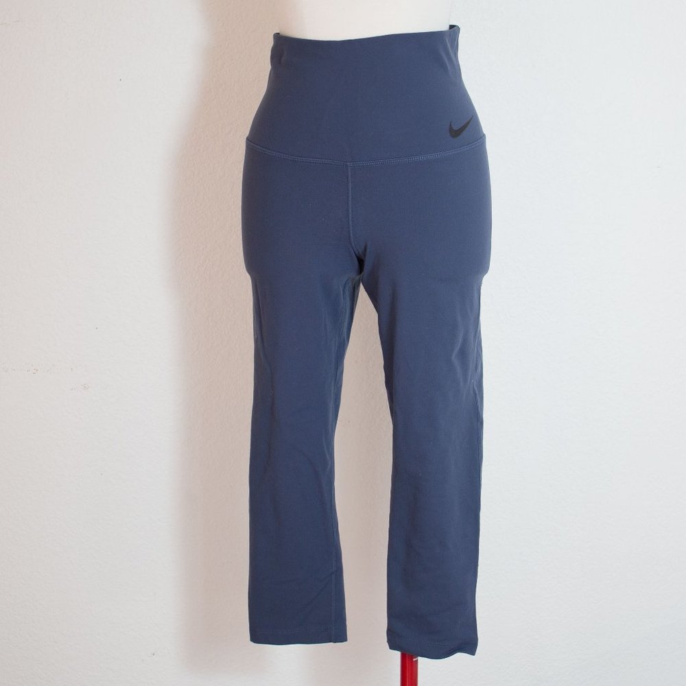 Nike Dri-Fit Capri High Waist Leggings Size Medium